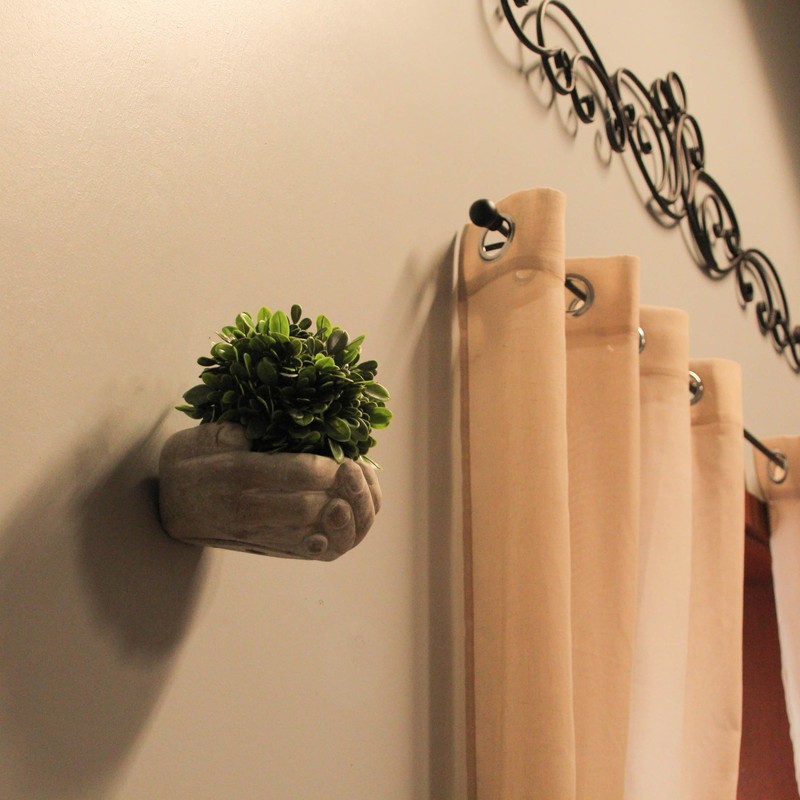 MayRich Company Cement Cupped Hands Wall-Mountable Planter & Birdfeeder –