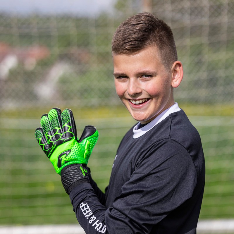 CATCH & KEEP Goalkeeper Gloves Children's Claw Protector Green Size