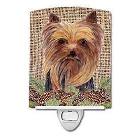 Caroline's Treasures SC9046CNL Yorkie Faux Burlap and Pine Cones Ceramic Night Light Compact, UL-Certified, Ideal for Bedroom, Bathroom, Nursery, Hallway, Kitchen, 6x4x3, Multicolor