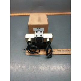 New Flyer NOS New Flyer Bus 038874 Kneeling Valve, 4-Way Solenoid Valve Assembly.