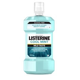 Listerine Alcohol-Free Mouthwash, Non Alcoholic Mint Oral Rinse Kills 99.9% of Germs That Cause Bad Breath for a Fresh Breath & Clean Mouth, Less Intense Taste, Cool Mint Flavor, 1 L