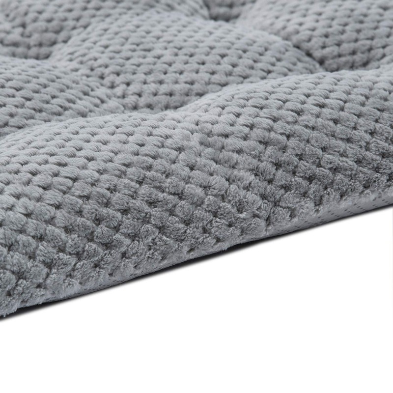 Fuzzy Deluxe Pet Beds, Super Plush Dog or Cat Beds