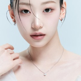 Gold & Deer G-DIA Moissanite 5-part classic necklace 1 carat / 골드앤디어 G-DIA 모이사나이트 5부  클래식 목걸이 1캐럿