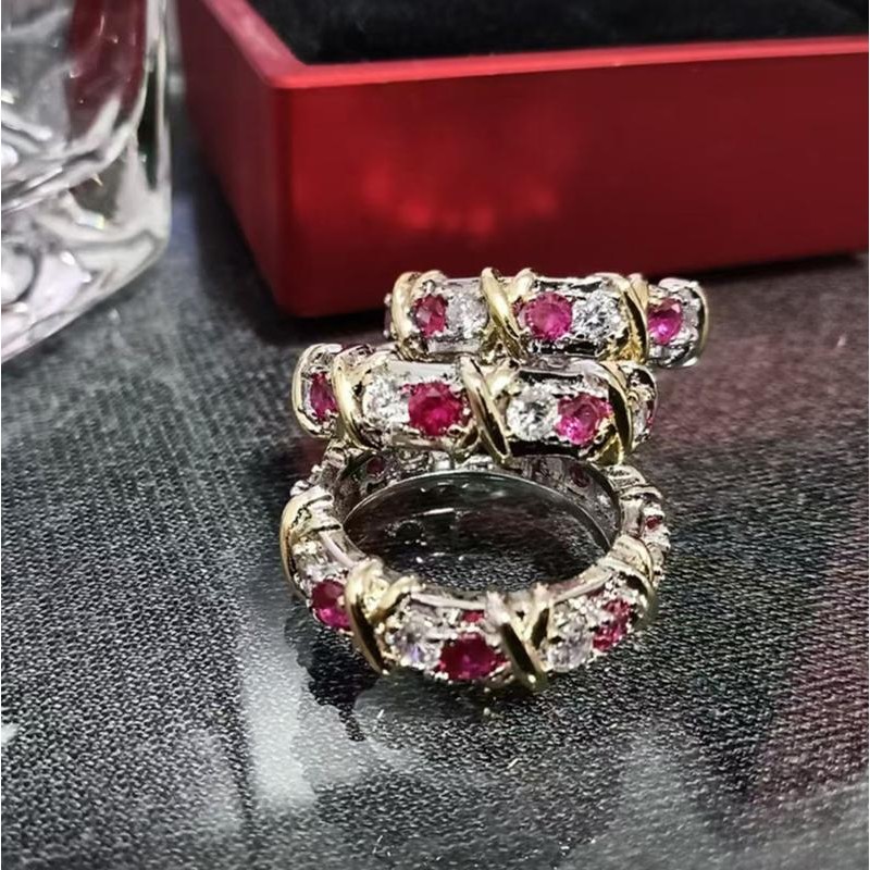 Rotating Openwork Ring, Engagement Ring, Simple Design, Suitable for Everyone,