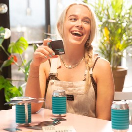 Bezzerwizzer | HINT POCKET | Charades Style Card Game | Party Game | Ages 15+ | 4+ Players | 20+ Minutes Playing Time