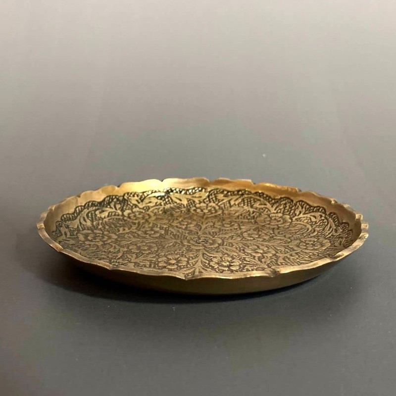 Tokyo Kankan Tray Brass Round Plate L Flower (Gold)