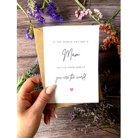 The Little Gem Company - Beautiful Linen Card for Her. Elegant Card for Mum/Nana/Grandma & More. Perfect for Mothers Day or Birthday. Gorgeous Script Font. (Mam)