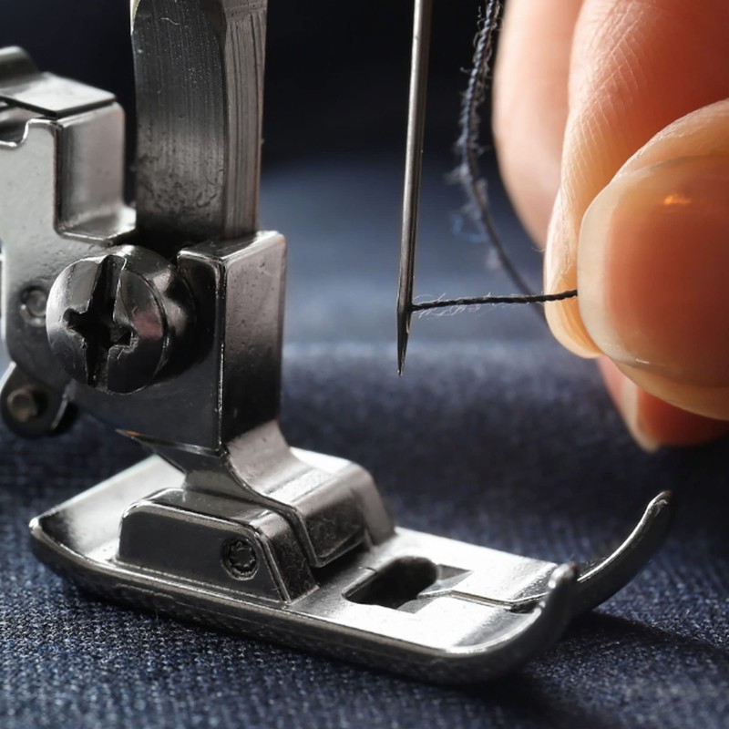 Black and White 500m Sewing Thread, Strong Multipurpose General Application