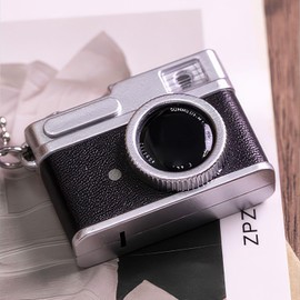 Miniature Mini Retro Vintage Camera Keychain Also Lights Up with Sound.Mini Camera.Retro Camera.Camera Model.Miniature Camera.Christmas Gifts. (Black)