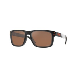 Oakley OO9102 Sunglasses Bundle: OO 9102 9102Q9 Holbrook Cle Matte Black Prizm and Eyewear Cleaning Kit