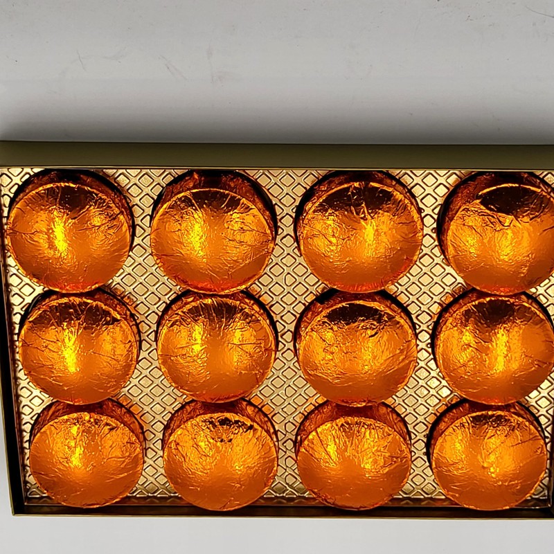 Gift Set with 12 Foil-Wrapped Bath Melts in Over 100