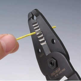 ENGINEER pa-07 Precision Wire Strippers, Professional Grade, Super Sharp Carbon Steel Jaws. Made in Japan, Green