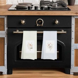 Sviojuce Vintage Spring Floral Botanical Plaid Kitchen Towels Decorative 16x24 Set of 2, Pastel Aesthetic Flowers Dish Towel Cloths Dishcloths Tea Towel, Wildflower Checked Bathroom Decor Hand Towel