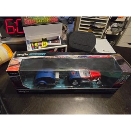 Maisto 2020 Maisto Design 1:64 Tow & Go 1932 Ford Roadster &  Travel Camper Trailer
