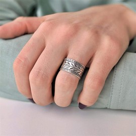 81stgeneration Women .999 Fine Silver Hill Tribe Karen Engraved Leaf Tribal Ring, Silver