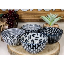 Made In Japan Symmetry Contemporary Design 5"Diameter Porcelain Bowls Set Of 4