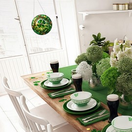 2 Pack Lucky Irish Shamrock Gift,Saint Patrick’s Day Ornament，Good Luck,Spiritual Gifts for Women, Mom, Family, Friends, Acrylic Window Suncatcher Hanging Decorations