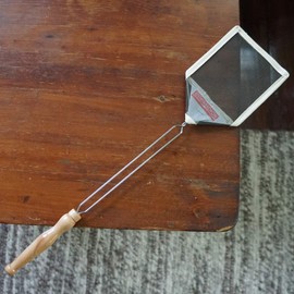 Kings County Tools Old-Fashioned Fly Swatter | 5-Pack | Wire Frame with Wooden Handle | Strong Mesh | Sewn Edges | Take Out Pesky Pests Effectively Unlike Plastic | Made in France