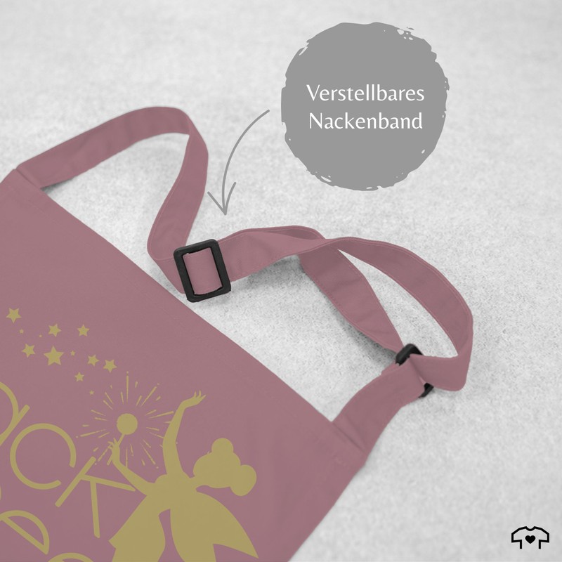 Geschenk mit Namen personalisiert by Shirtracer - Apron - Baking