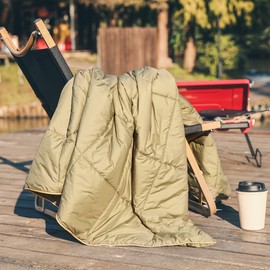 Sonive Blanket Medium, 52" x 75", Outdoor 100% Nylon Fabric, Waterproof, Oil-Proof, Stain-Resistant, Lightweight and Packable, Suitable for Travel, Hiking, picnics, Sports Fields Military Green