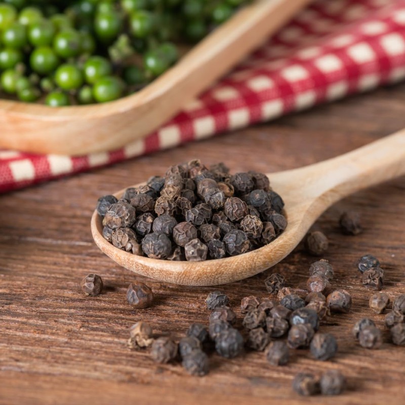 Black pepper whole (250g, 8.8oz), black peppercorns 100% natural, of
