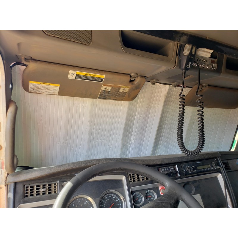 Custom Windshield Privacy Sunshade & Side Sunshades for Kenworth T680,