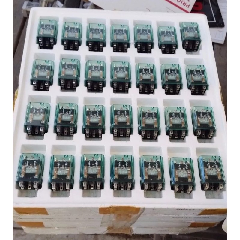 MIDTEX 157-72C200 24VDC DPDT 10A Latching Relay *New* S1AB