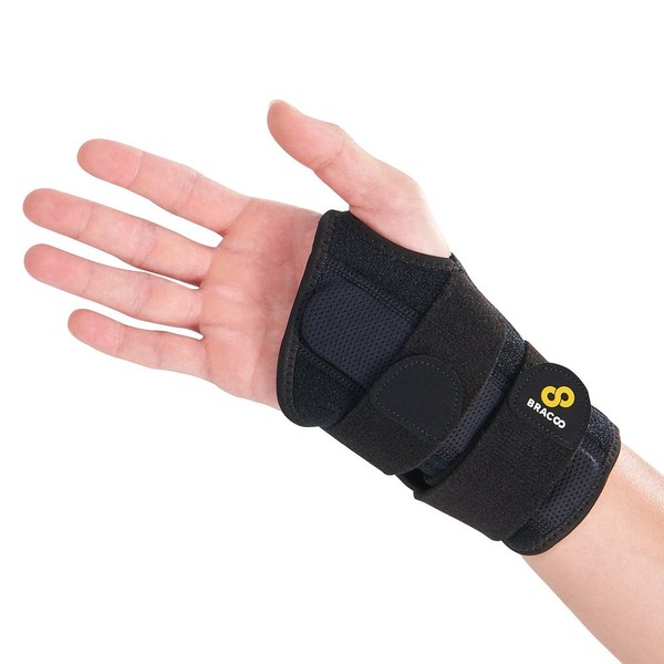 Bracoo WB30 Wrist Supporter for Wrist Fixing Sprain Supporter Wrist Brace Black for Left and Right Use