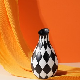 Modern Geometric Polyresin Handmade Vase, Nordic Style Decorative Centrepiece, Living Room Table Decor (Black/Whith003)