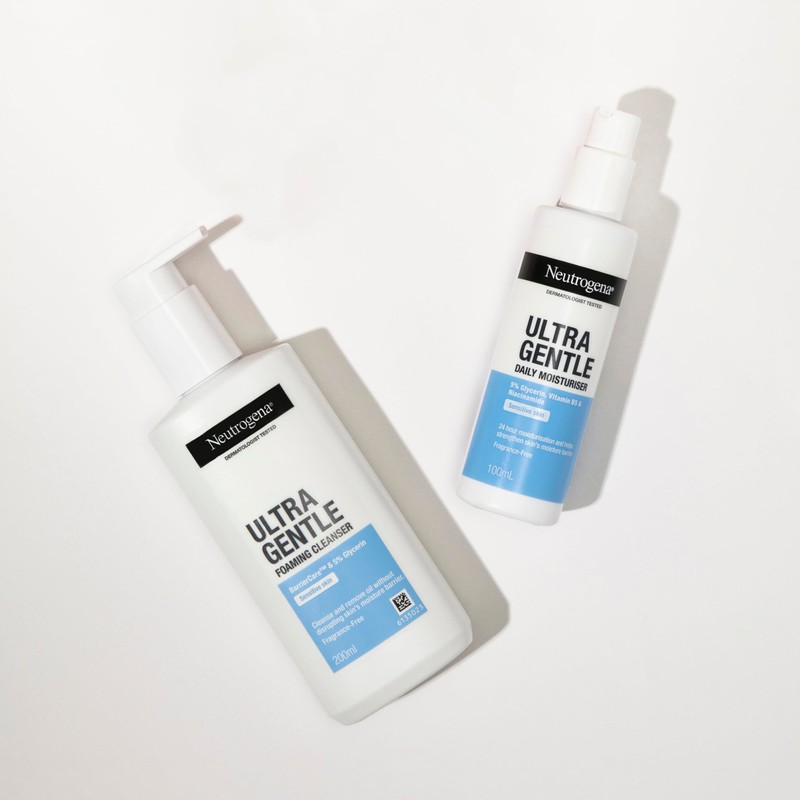 Neutrogena Ultra Gentle Foaming Cleanser 200mL