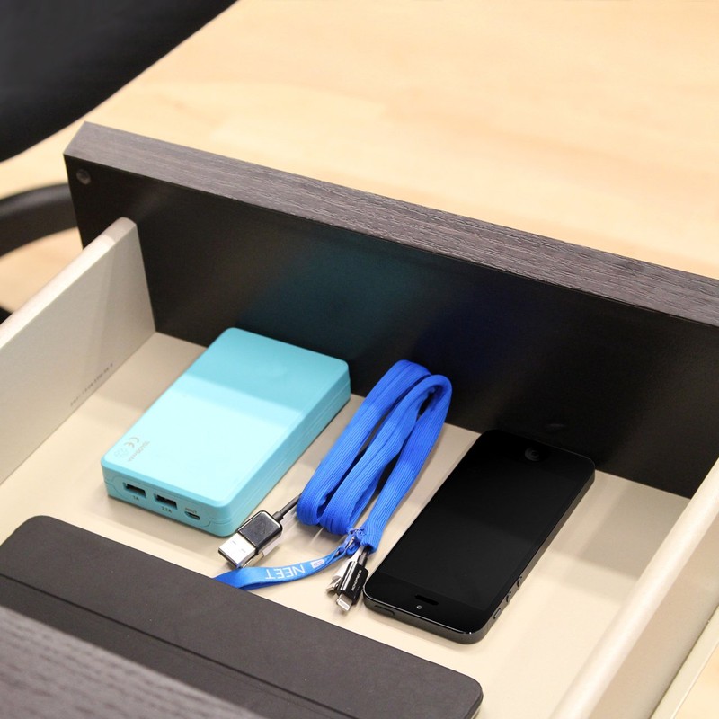 Neet Cable Keeper M Cable Organiser - Pink