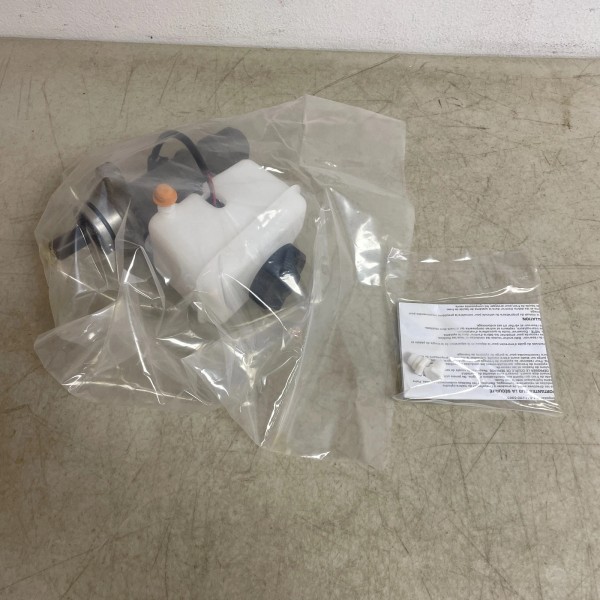 CarqueCarquest Weareverst Wearever Carquest Wearever Brake Master Cylinder MCA630016 w/