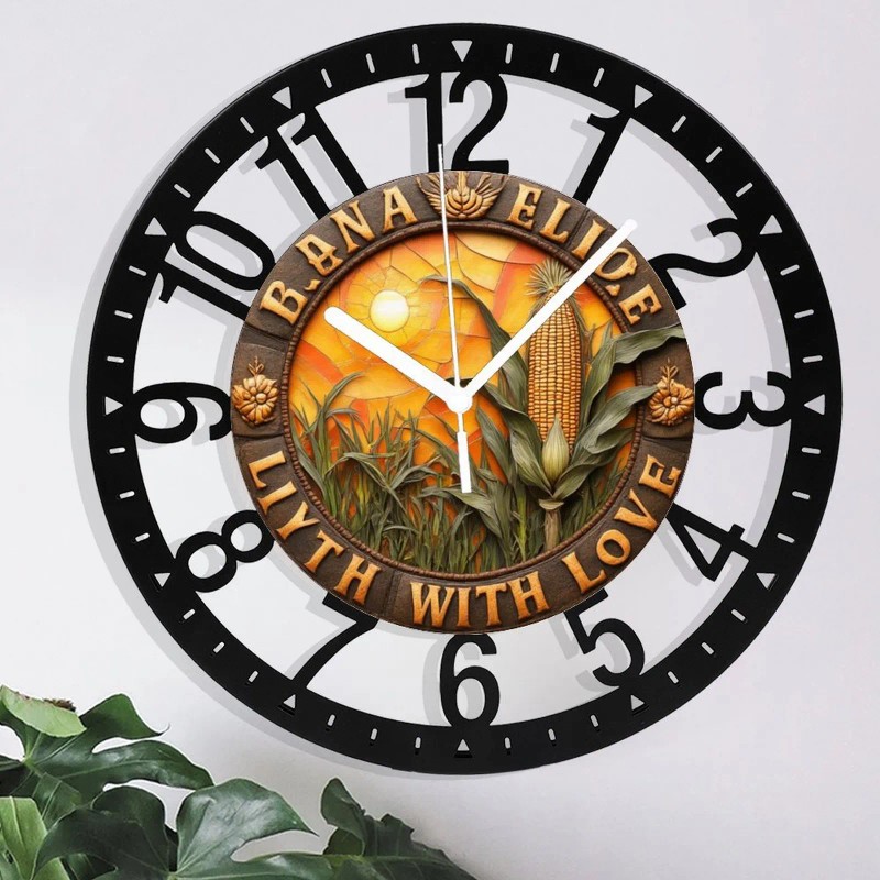 25cm Circular Iron Wall Clock Featuring a Celtic Trinity Knot