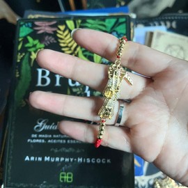 Santa Muerte/ Nudo de Bruja Adjustable Bracelet with Metal Plated Gold, Unisex, Adjustable Strap - Carat: Santa Muerte