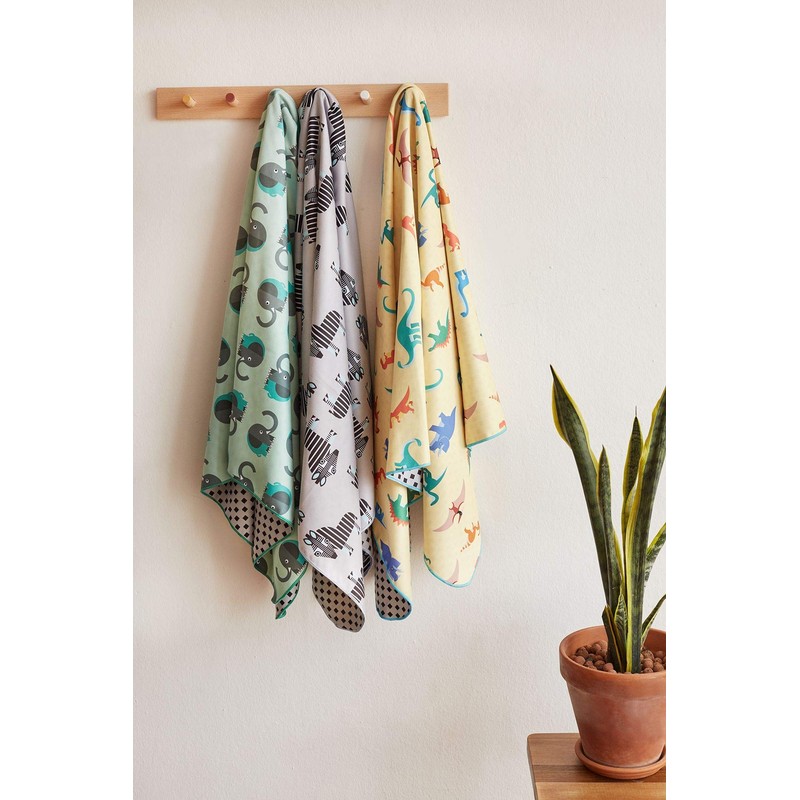 Bibu Antimicrobial Microfibre Towel with 20% Recycled Plastic Bottles, Grey,