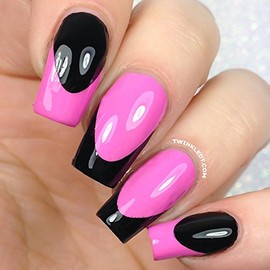 Twinkled T - Nail Vinyl Stencils for Easy Nail Art Design (Reina)