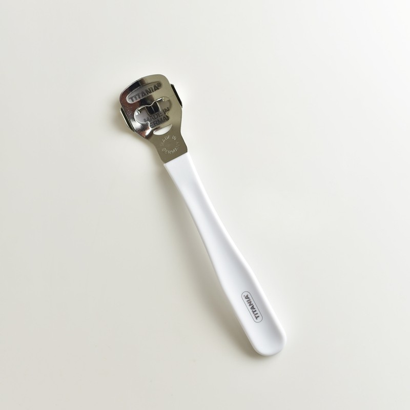 Titania Cone Cutter Removal of calluses on the heels and
