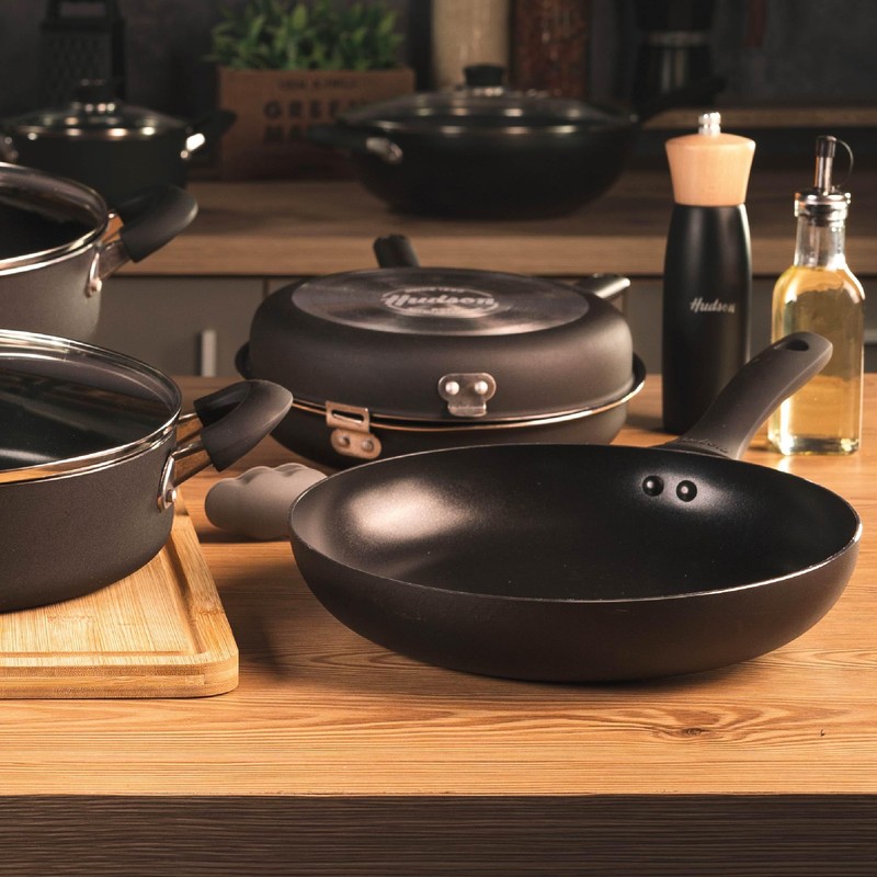 Hudson Frying Pan 11 in Aluminium Black Non-Stick Layer