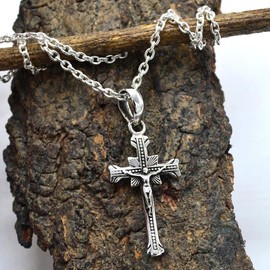 925 Sterling Silver Jesus Cross Necklace – Crucifix Pendant, Catholic Christian Jewelry for Men & Women, INRI Faith Necklace with Adjustable Chain, Religious Gift for Christmas & Special Occasions.