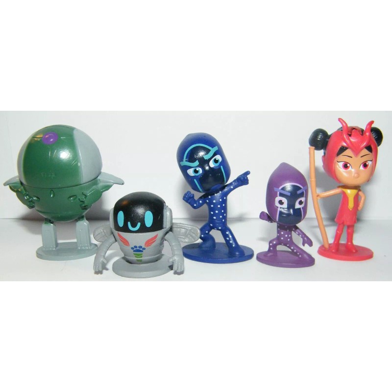 PJ Masks Party Favors 14 Set with 10 Fun Figures,