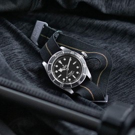 B & R Bands Military Elastic Parachute Style Watch Band Straps - Choice Of Colors - 20mm 22mm (22mm, Black/Khaki)