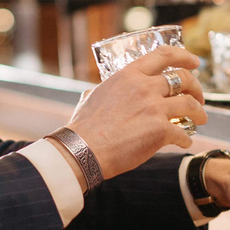 MWUMRCM Copper Magnetic Bracelets Copper Bracelet with 6 Magnets Solid