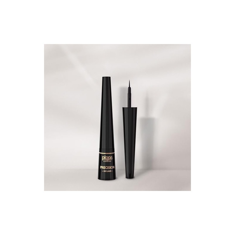 Delineador de Ojos Líquido Negro Precision Carbon Black de Pippa