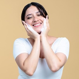 Seasons Espuma Limpiadora Facial Antiacné Detox con Niacinamida + Té Verde 125ml Ideal para Piel Mixta, Grasa o Acnéica