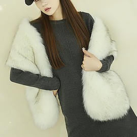 ISAKEN Women's Faux Fur Scarves Bridal Wedding Faux Fur Scarf Wrap Black Bridal Fur Scarf Stole Fur Wraps Scarves Winter Fluffy Scarves Neck Warmer Collar, white-black