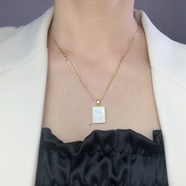 Mother of Pearl Virgin Mary Scapular Necklace, Mother of God Virgin Mary Pearl Religious Faith Miraculous Medal Necklace, 18 Carat Gold Filled Chain, Agate