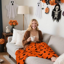 Manta de franela de Halloween ultra suave con calavera, fantasma y murciélago, acogedora, cálida y ligera, regalo para adultos y niños, lavable a máquina, para sofá y cama, 127 x 102 cm