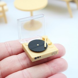 Realistic Miniature Vinyl Record Player, Dollhouse Miniatures, Mini Store Decor, 1/12 Scale, Cool Miniature Display