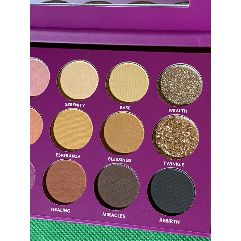 Tresluce Beauty Midnight Deseos 18-shade Eyeshadow Shadow Palette New In