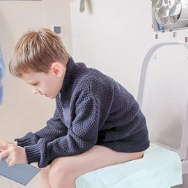 Disposable Toilet Pad - 50 Pieces Waterproof Individually Packed Toilet Seat Mat for Toddlers, Children, Adults, Pregnant Women, Use in Public Toilets